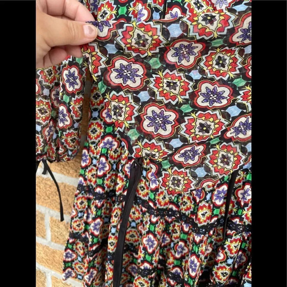 alice + olivia Arnette Tiered Tunic Dress medium - Picture 10 of 14